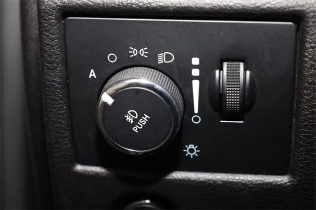 Thumbnail: 2021 Jeep Grand Cherokee - 26