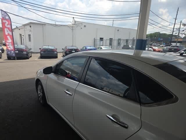 Thumbnail: 2014 Nissan Sentra - 6