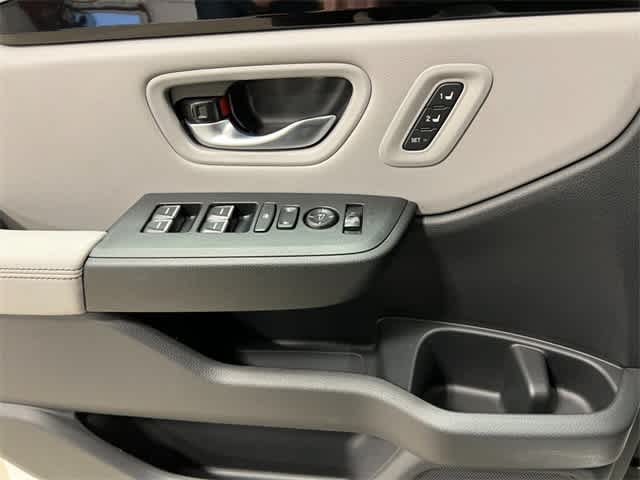 Thumbnail: 2025 Honda Pilot - 13