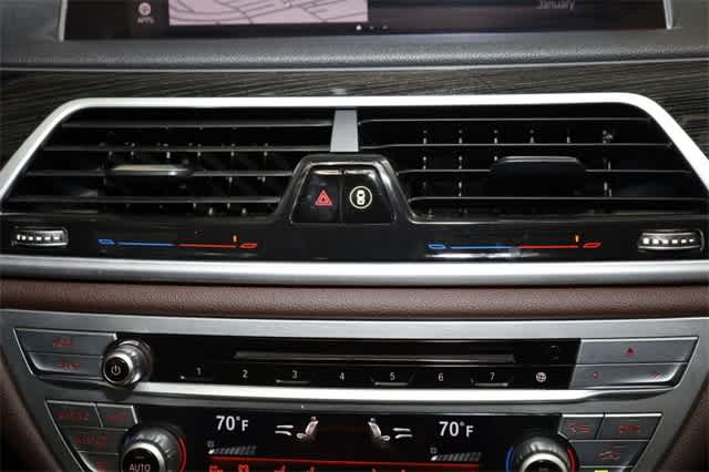 Thumbnail: 2020 BMW 7 Series - 33