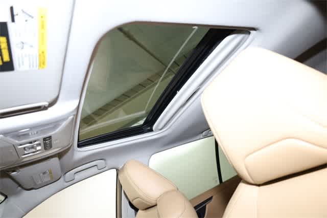 Thumbnail: 2019 Toyota RAV4 - 27