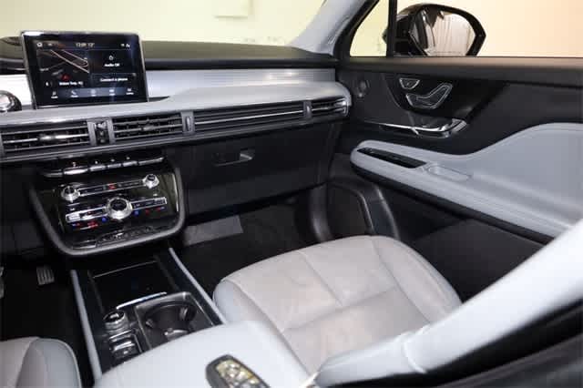 Thumbnail: 2020 Lincoln Corsair - 18