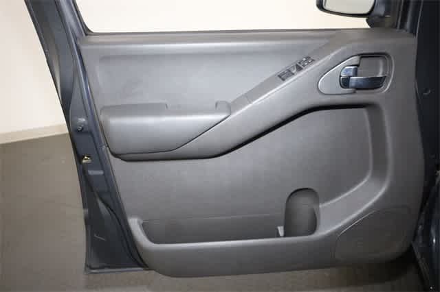 Thumbnail: 2010 Nissan Frontier - 13