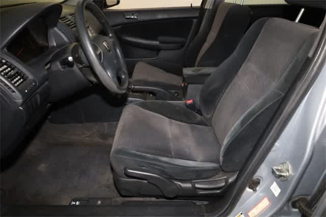 Thumbnail: 2004 Honda Accord - 15