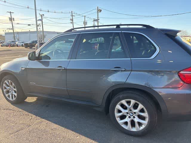 Thumbnail: 2013 BMW X5 - 9