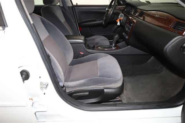 Thumbnail: 2011 Chevrolet Impala - 20