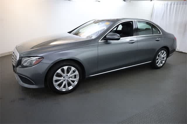 Thumbnail: 2017 Mercedes-Benz E-Class - 2