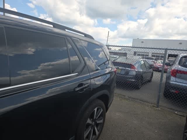 Thumbnail: 2023 Honda Pilot - 4