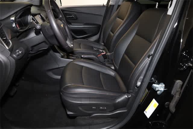 Thumbnail: 2022 Chevrolet Trax - 15