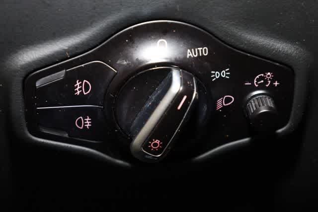 Thumbnail: 2016 Audi Q5 - 26