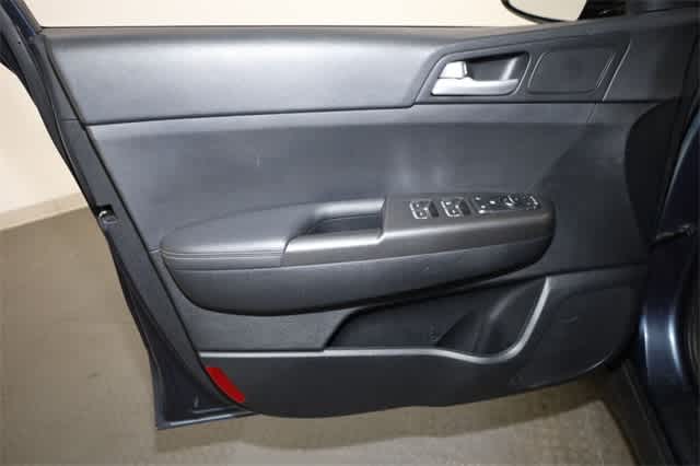 Thumbnail: 2020 Kia Sportage - 13