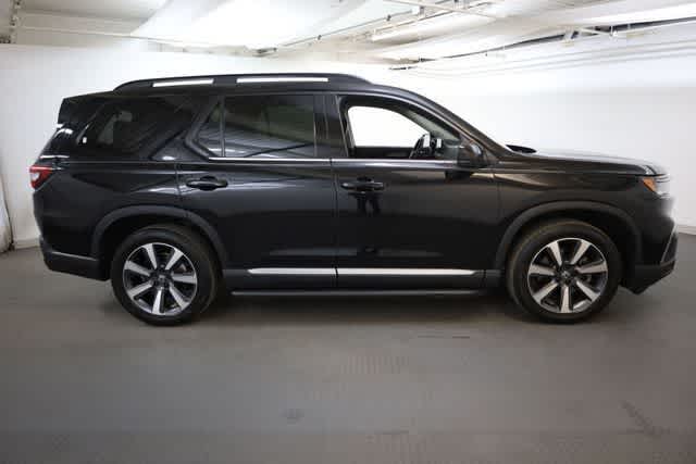 Thumbnail: 2023 Honda Pilot - 9