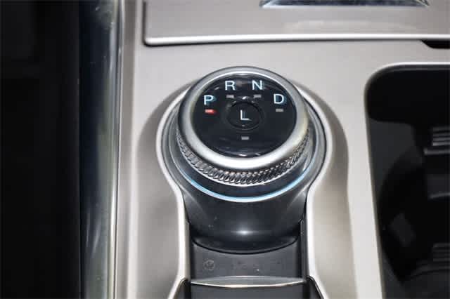 Thumbnail: 2023 Ford Explorer - 32