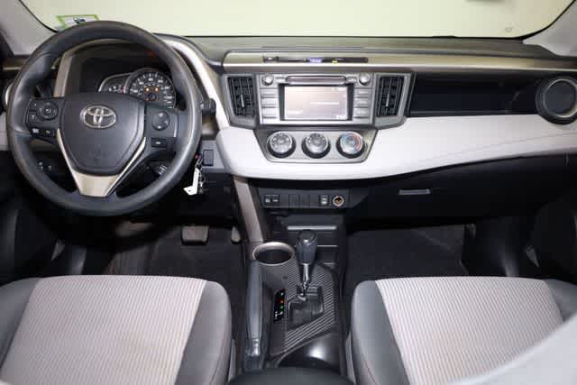 Thumbnail: 2015 Toyota RAV4 - 22