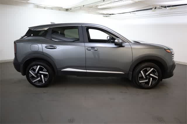Thumbnail: 2025 Nissan Kicks - 9
