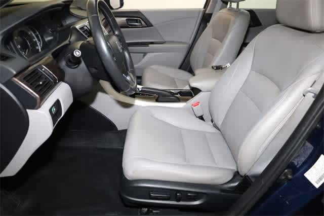 Thumbnail: 2017 Honda Accord - 15