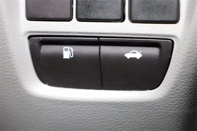 Thumbnail: 2015 Acura TLX - 27