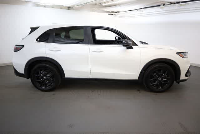 Thumbnail: 2025 Honda HR-V - 9