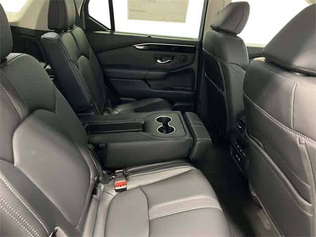 2025 Honda Pilot Touring 36