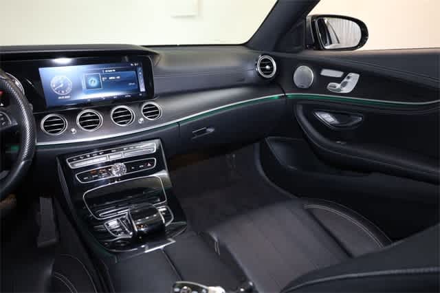 Thumbnail: 2017 Mercedes-Benz E-Class - 18