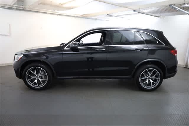 Thumbnail: 2022 Mercedes-Benz GLC - 3