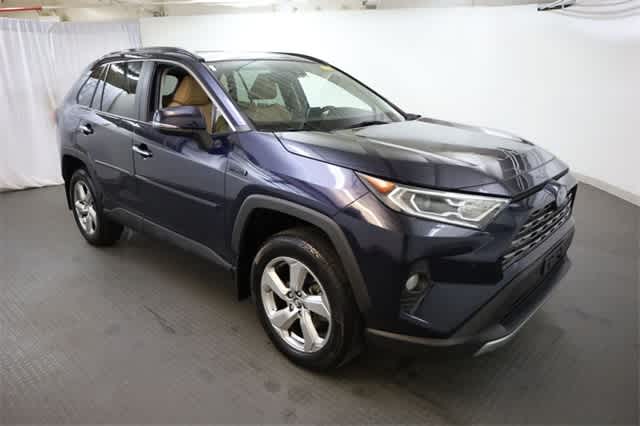 Thumbnail: 2019 Toyota RAV4 - 10