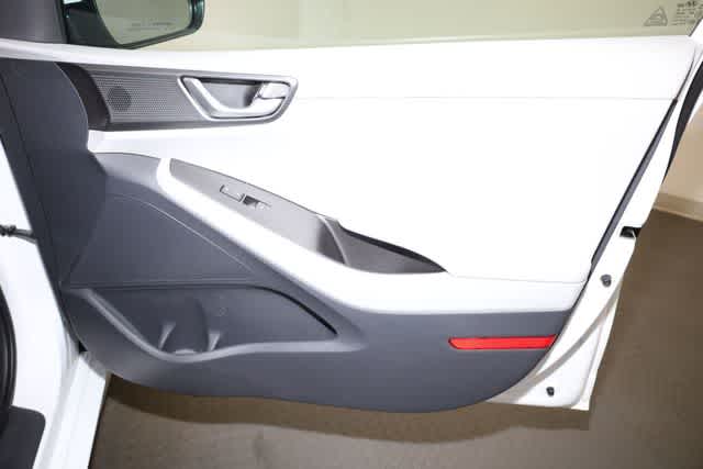 Thumbnail: 2020 Hyundai Ioniq - 33