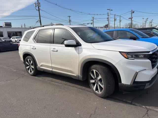 Thumbnail: 2023 Honda Pilot - 16