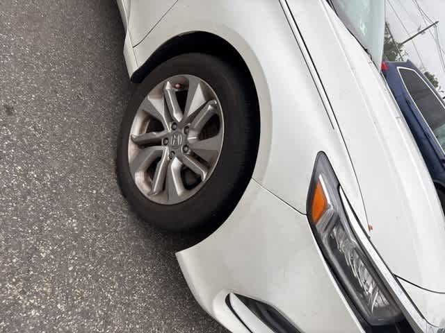 2019 Honda Accord LX 17