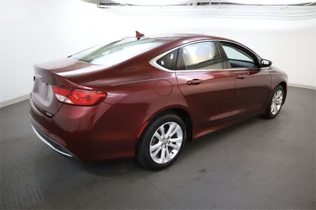 Thumbnail: 2016 Chrysler 200 - 9
