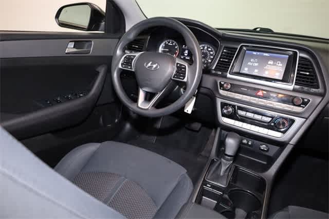Thumbnail: 2019 Hyundai Sonata - 16