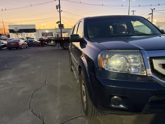 Thumbnail: 2011 Honda Pilot - 21