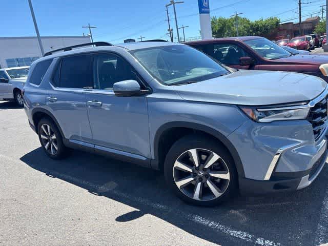 Thumbnail: 2023 Honda Pilot - 17