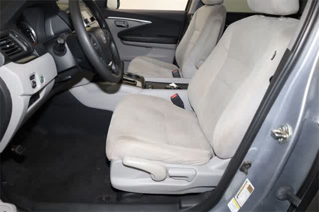 Thumbnail: 2016 Honda Pilot - 15