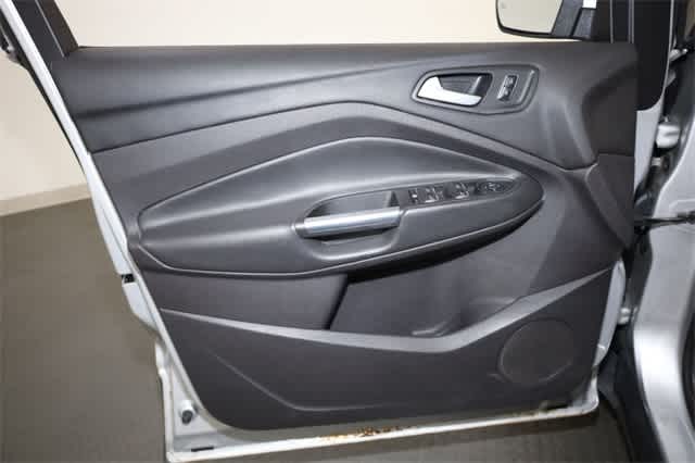 Thumbnail: 2015 Ford Escape - 13