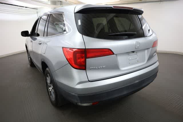 Thumbnail: 2017 Honda Pilot - 5