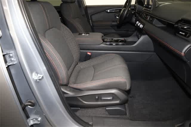 Thumbnail: 2023 Honda Pilot - 21