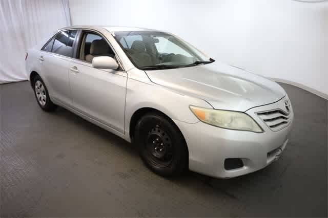 2010 Toyota Camry LE 10