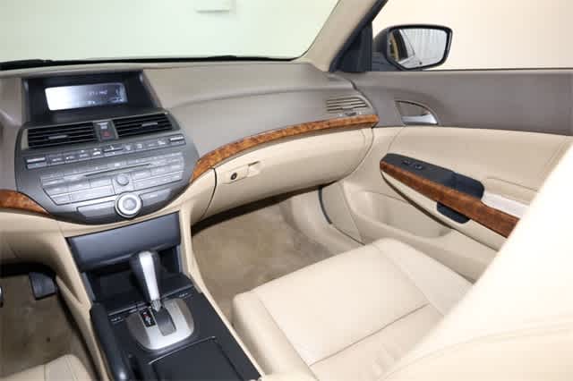 Thumbnail: 2010 Honda Accord - 18