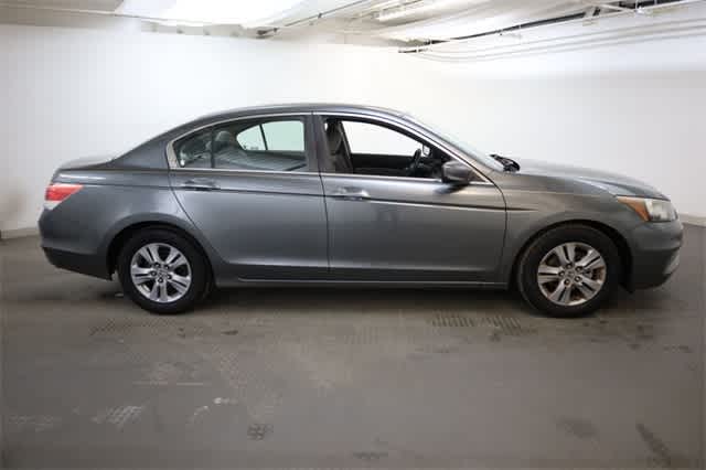 Thumbnail: 2011 Honda Accord - 9