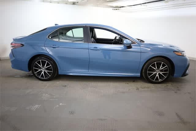 Thumbnail: 2023 Toyota Camry - 9