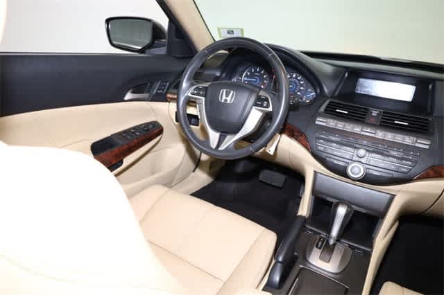 Thumbnail: 2012 Honda Crosstour - 16