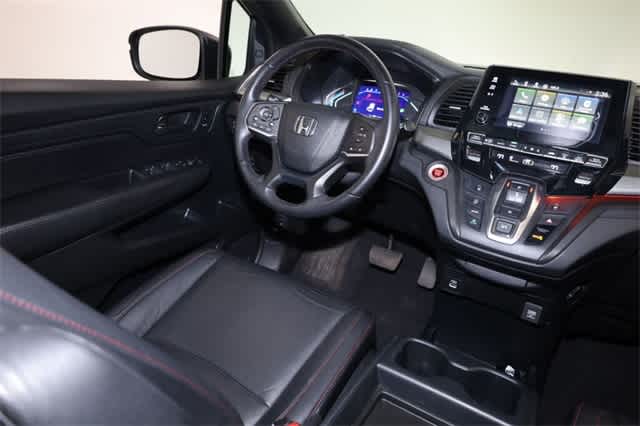 Thumbnail: 2023 Honda Odyssey - 16