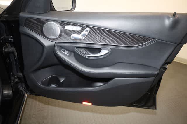 Thumbnail: 2015 Mercedes-Benz C-Class - 32