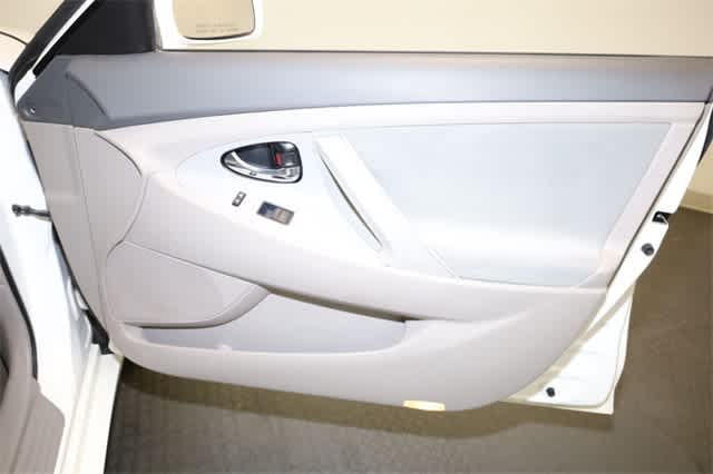 Thumbnail: 2009 Toyota Camry - 22