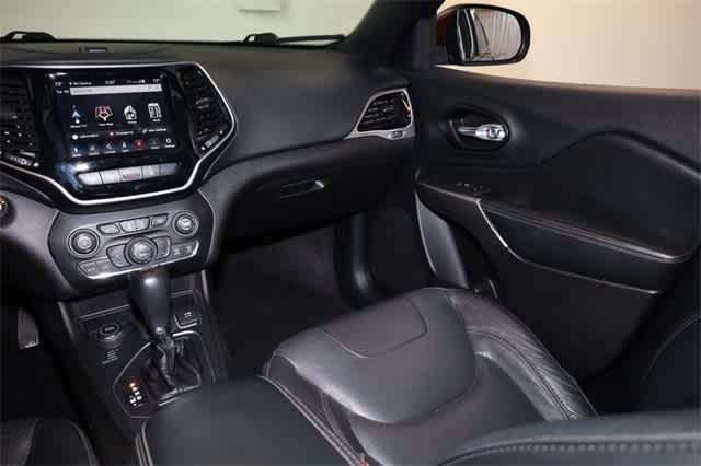 Thumbnail: 2021 Jeep Cherokee - 18