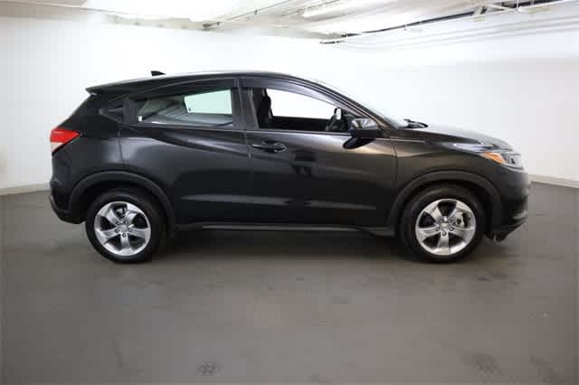 Thumbnail: 2022 Honda HR-V - 11
