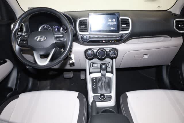 Thumbnail: 2022 Hyundai Venue - 23