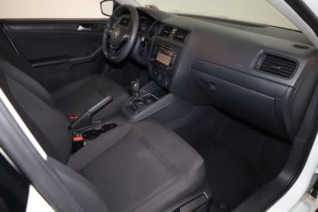 Thumbnail: 2015 Volkswagen Jetta - 31