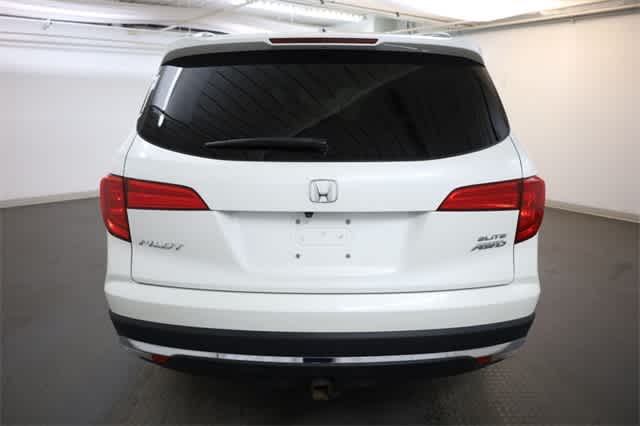 Thumbnail: 2017 Honda Pilot - 6